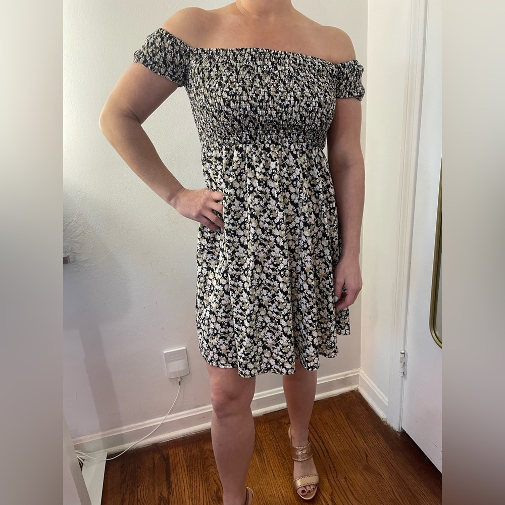 Simplee Apparel Black and White Floral Dress